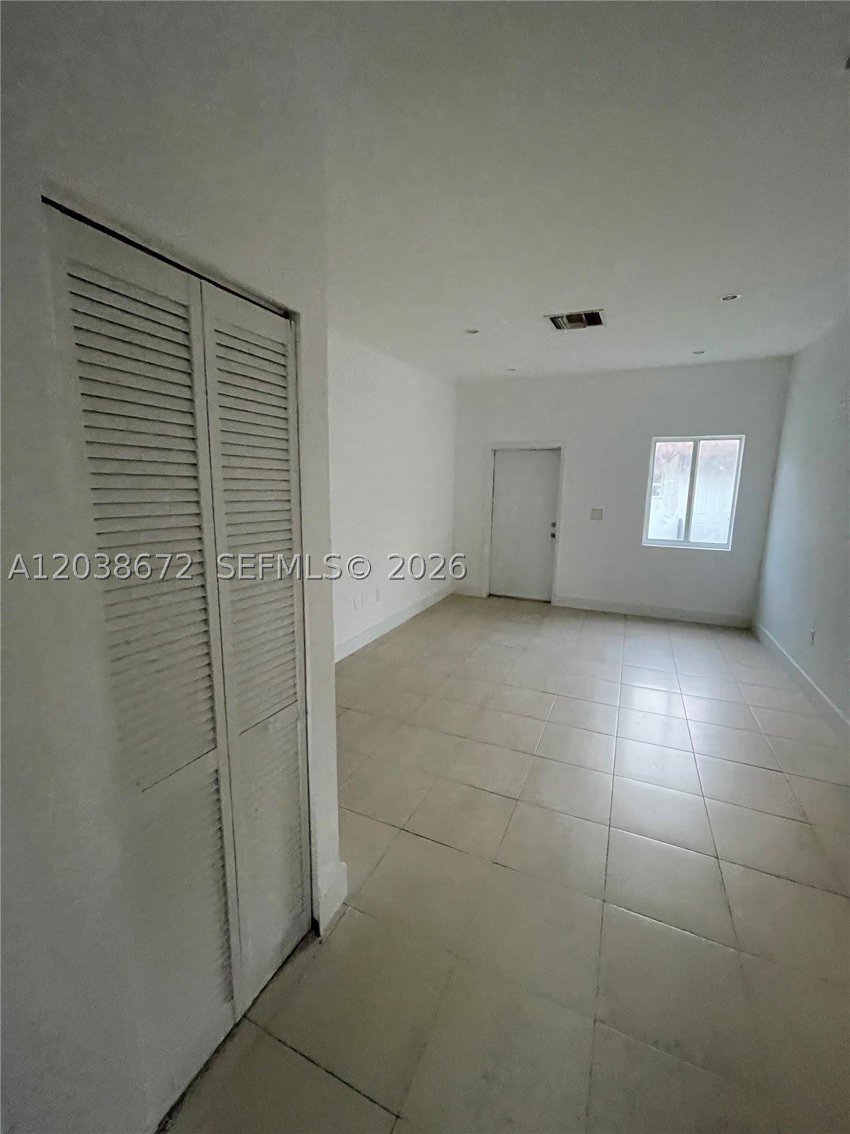 4729 NW 15th Ave – photo 5