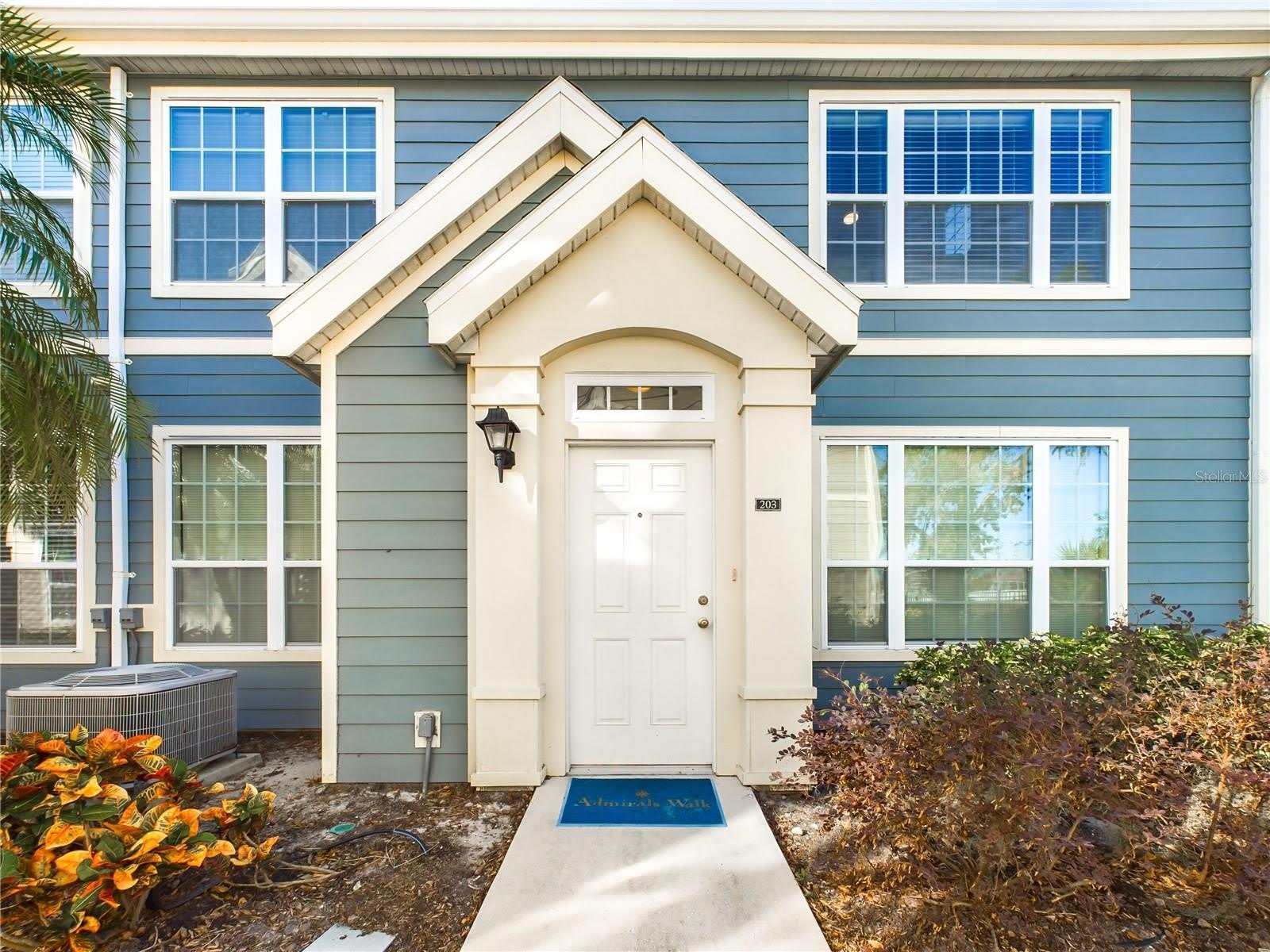 5521 ROSEHILL Road – photo 2