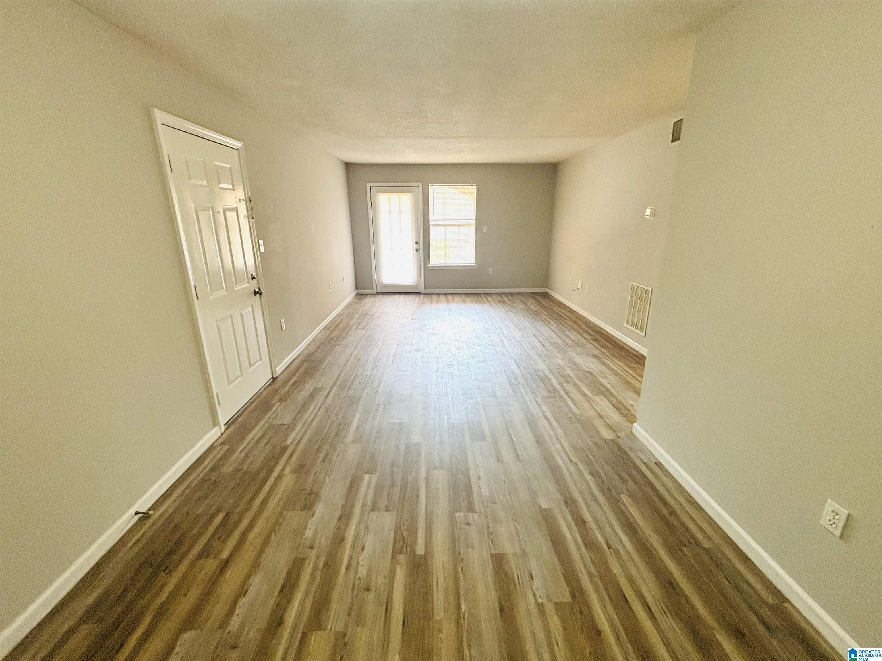2514 Veterans Memorial Parkway – photo 2