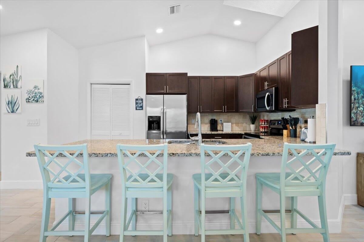 6075 Francis Street – photo 1