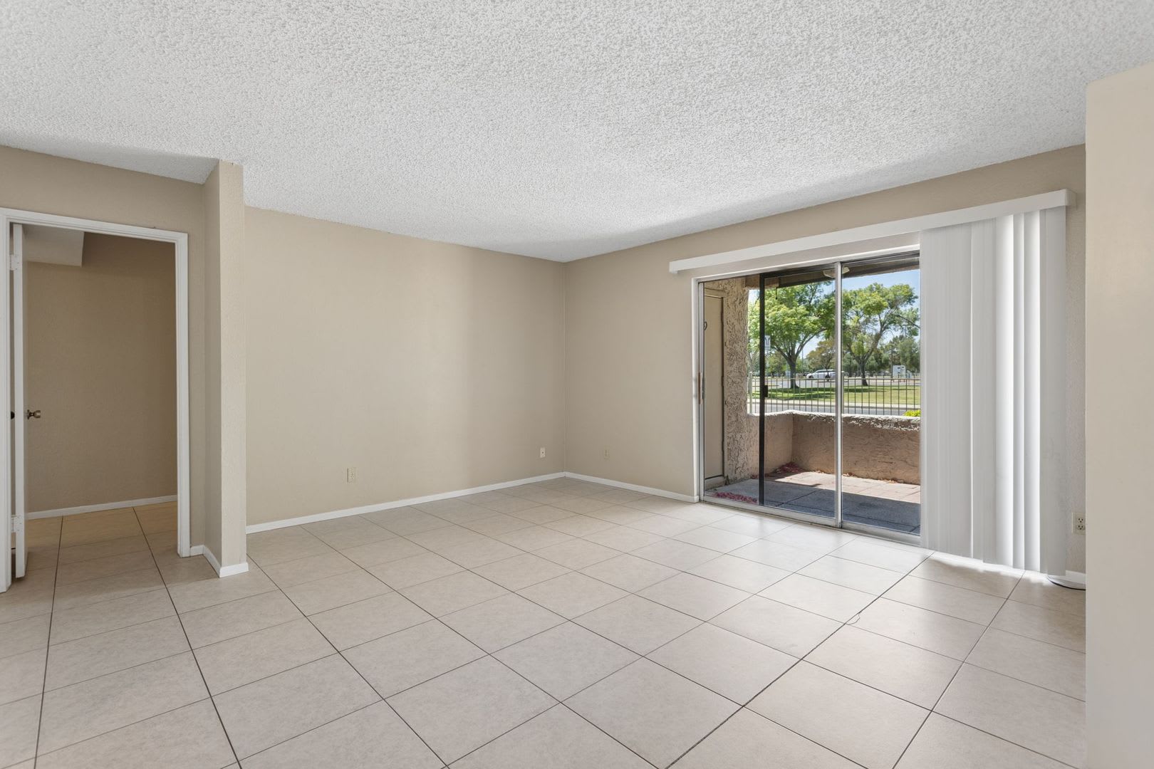 4444 E Paradise Village Pkwy 129 – photo 2