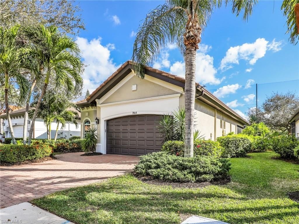 7864 Valencia Ct – photo 2