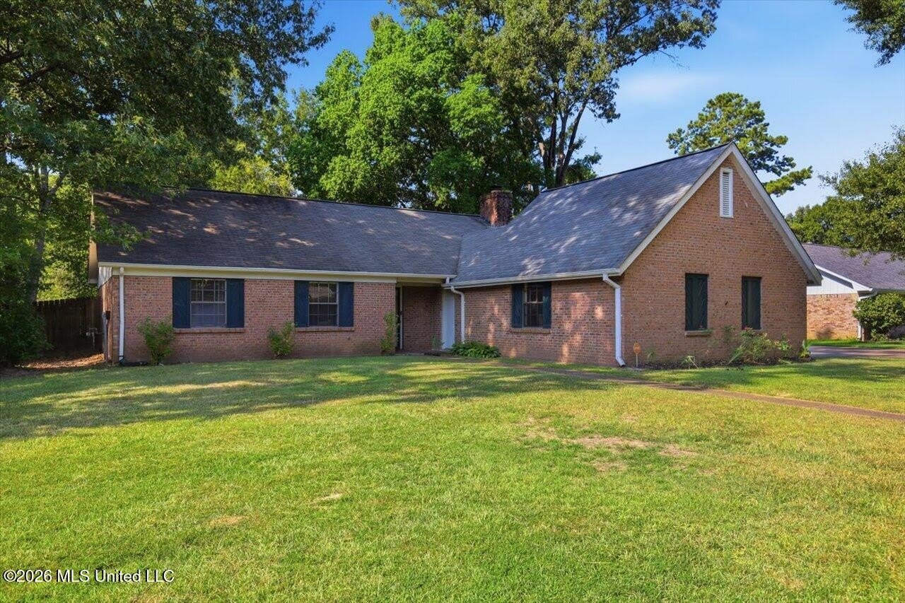 131 Cypress Drive – photo 2