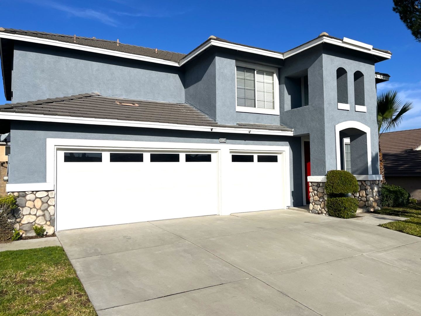 5 Bed 3 Bath Located In Corona Ca – photo 1