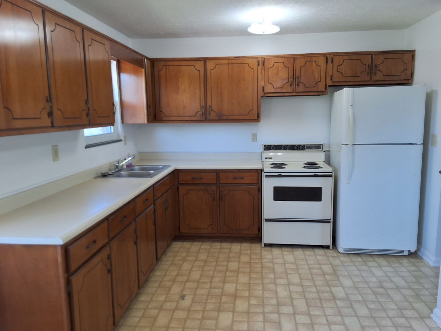 Cozy 3 Bed, 1 Bath House Located in Vine Grove – photo 5