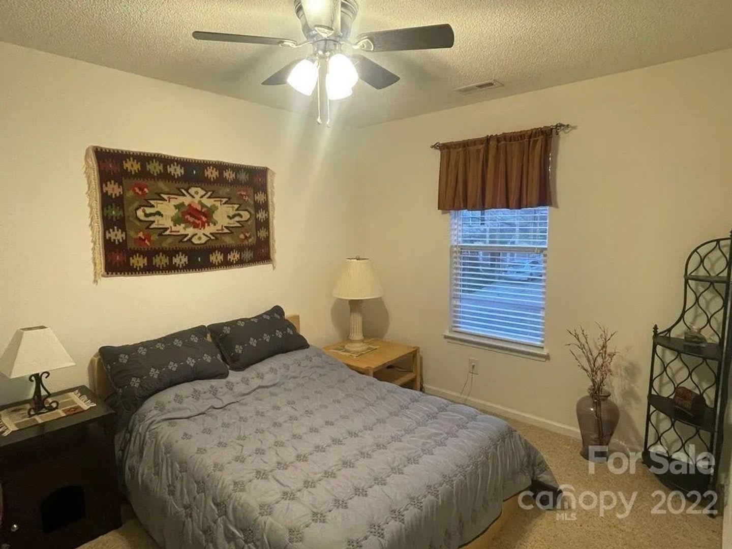 Room In 4 Bedroom Home At Meadowcreek Village Dr – photo 4