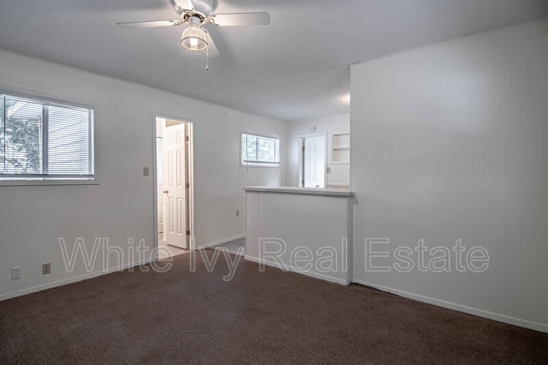 137 Lee Lane – photo 3