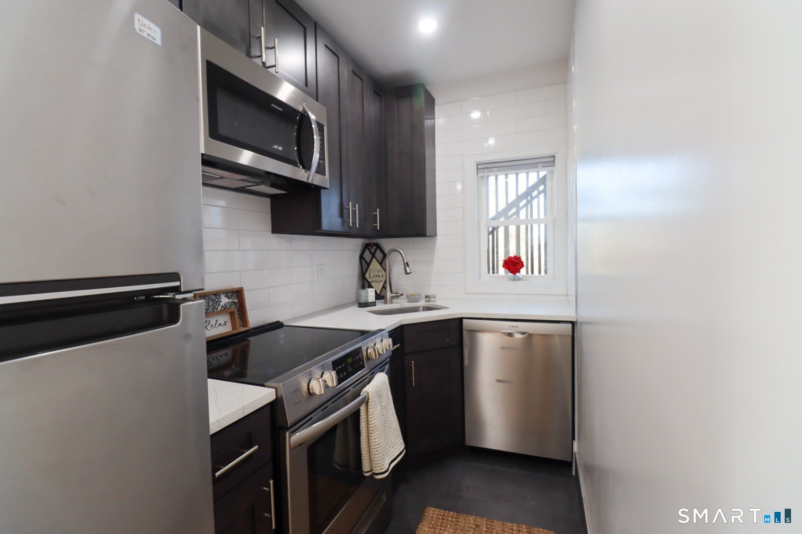 198 Montauk Avenue – photo 2