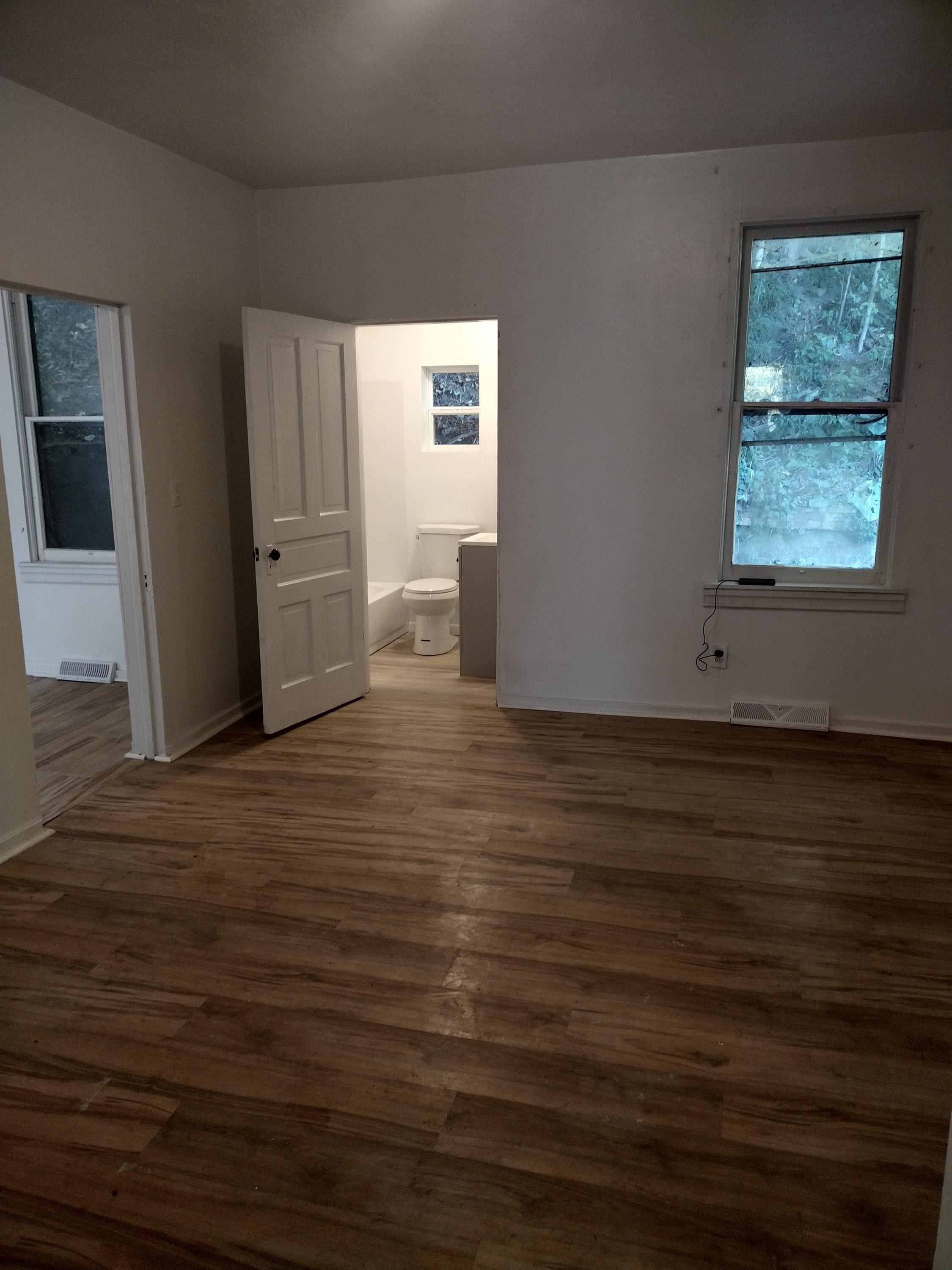 450 Card Ave Unit 1 – photo 2
