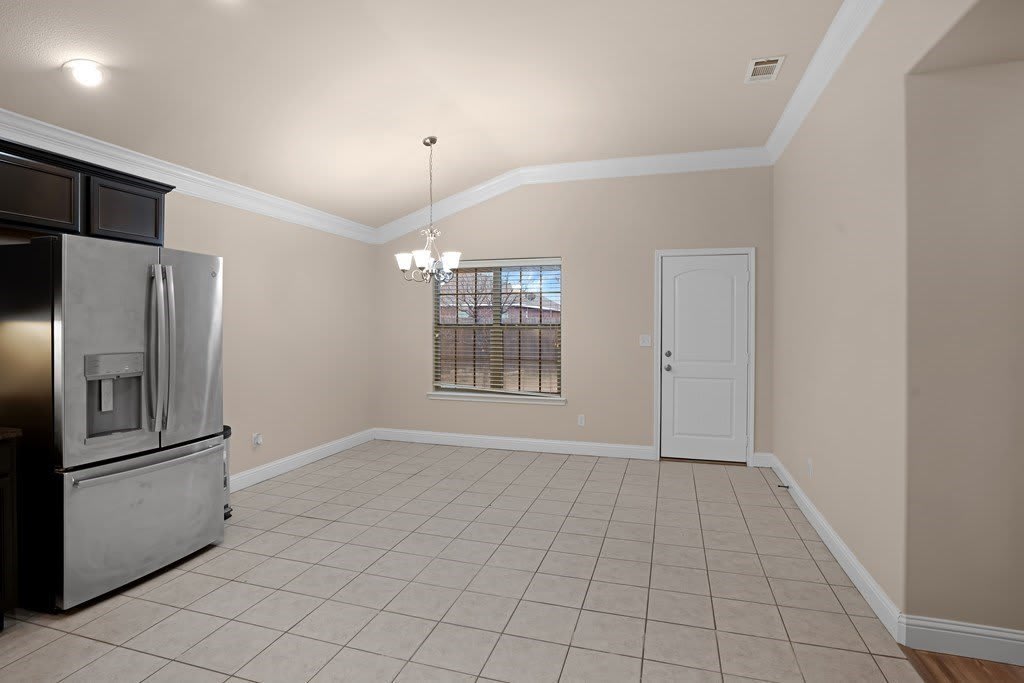 908 Purdue St – photo 4