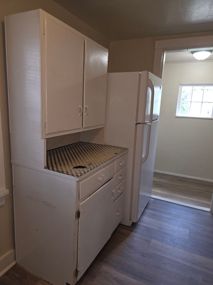 Recently Remodeled 1-Bedroom Home – $950/Month – photo 4