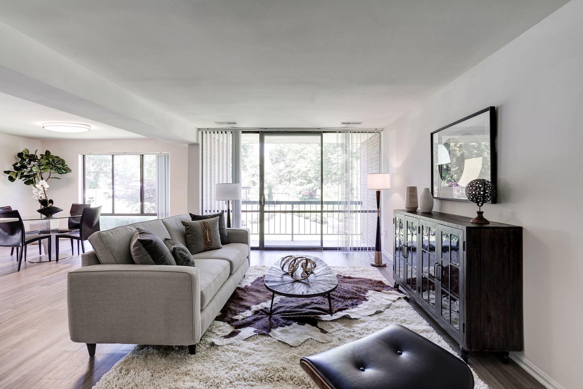 Charter Oak Apartments – photo 3