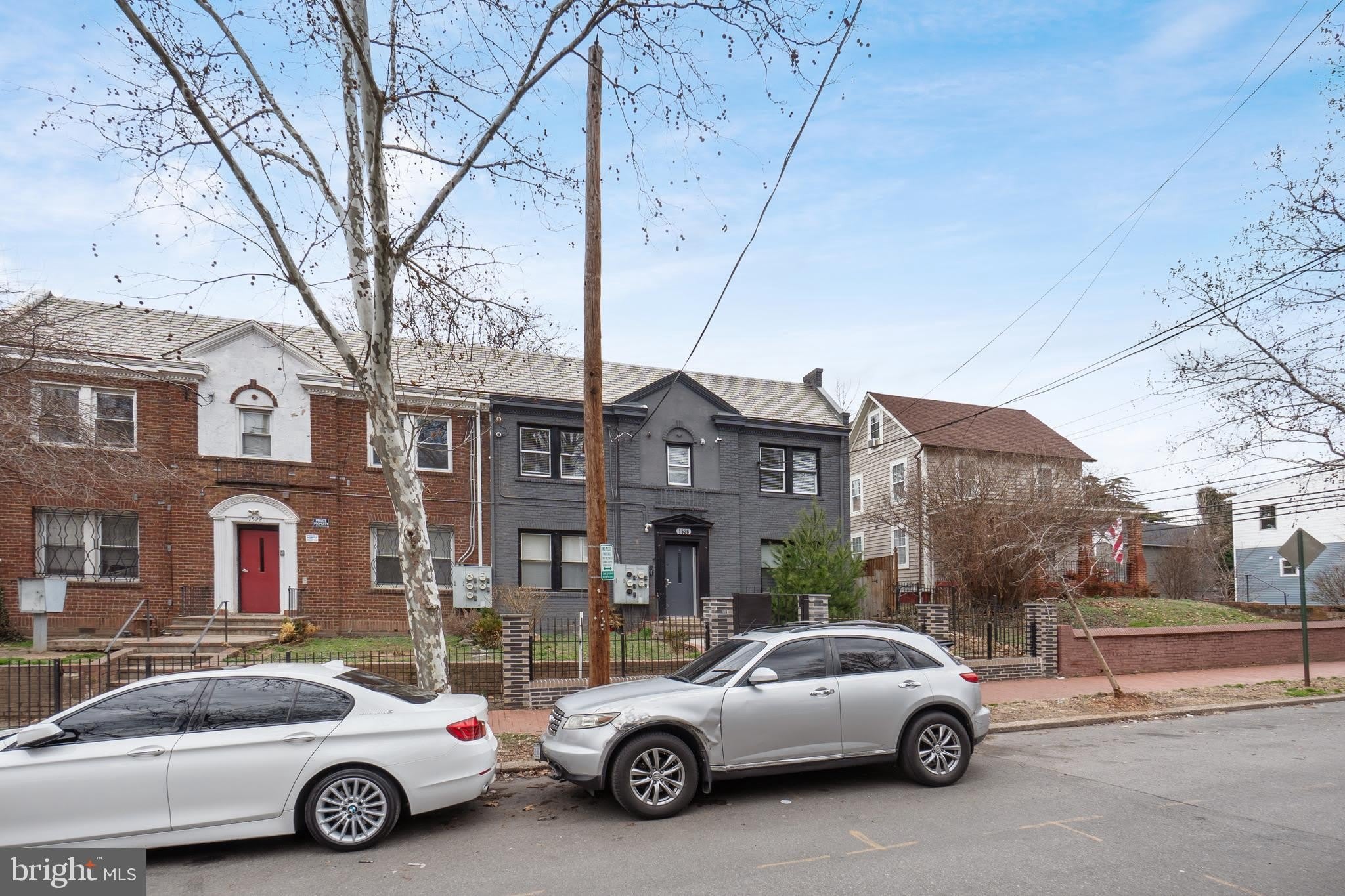 1526 V Street SE – photo 1