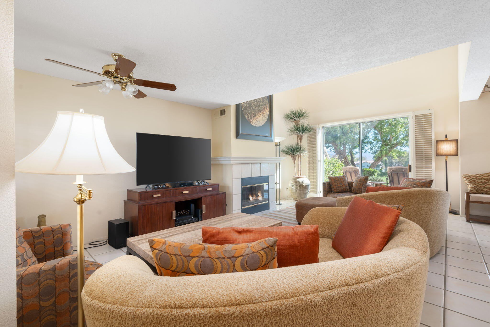 260 Vista Royale Circle E – photo 2