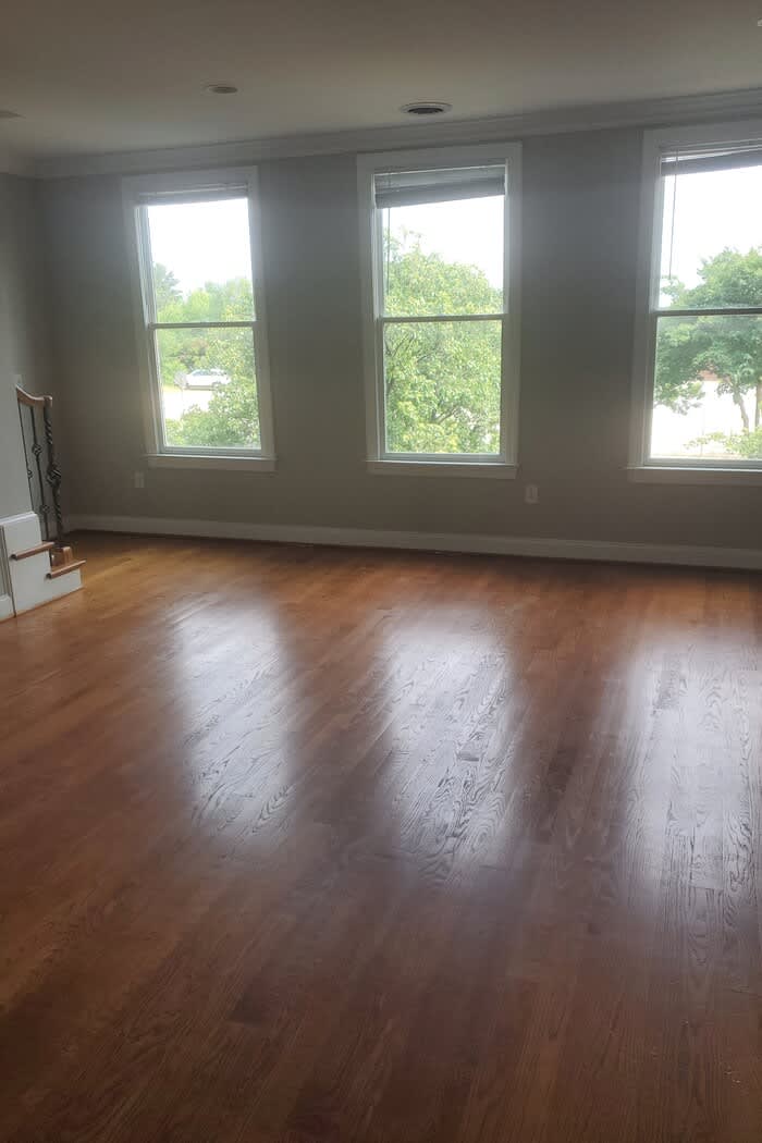 611 Lady Street – photo 2