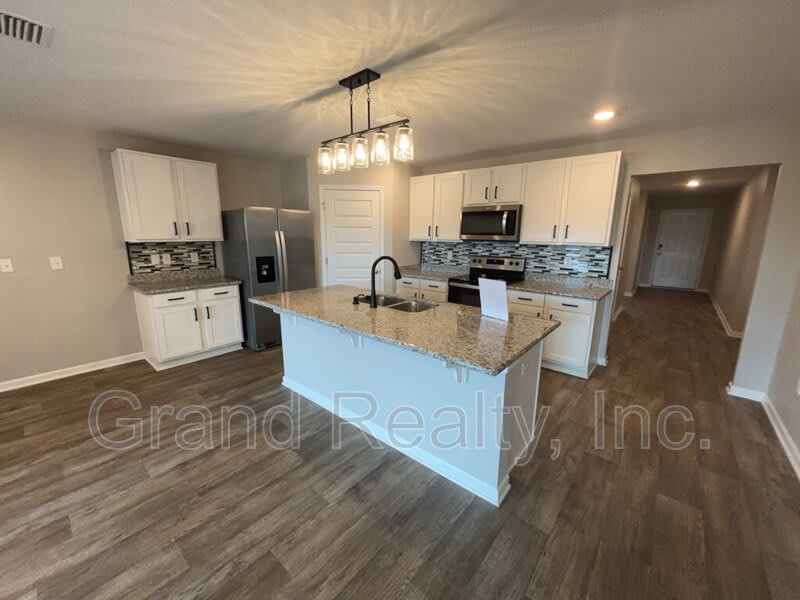 5583 Guinevere Lane – photo 3