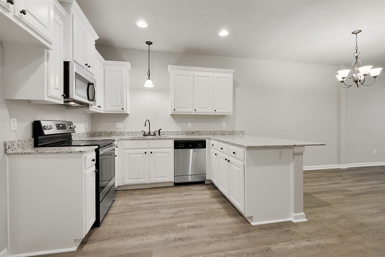 2864 South Roth Avenue – photo 2