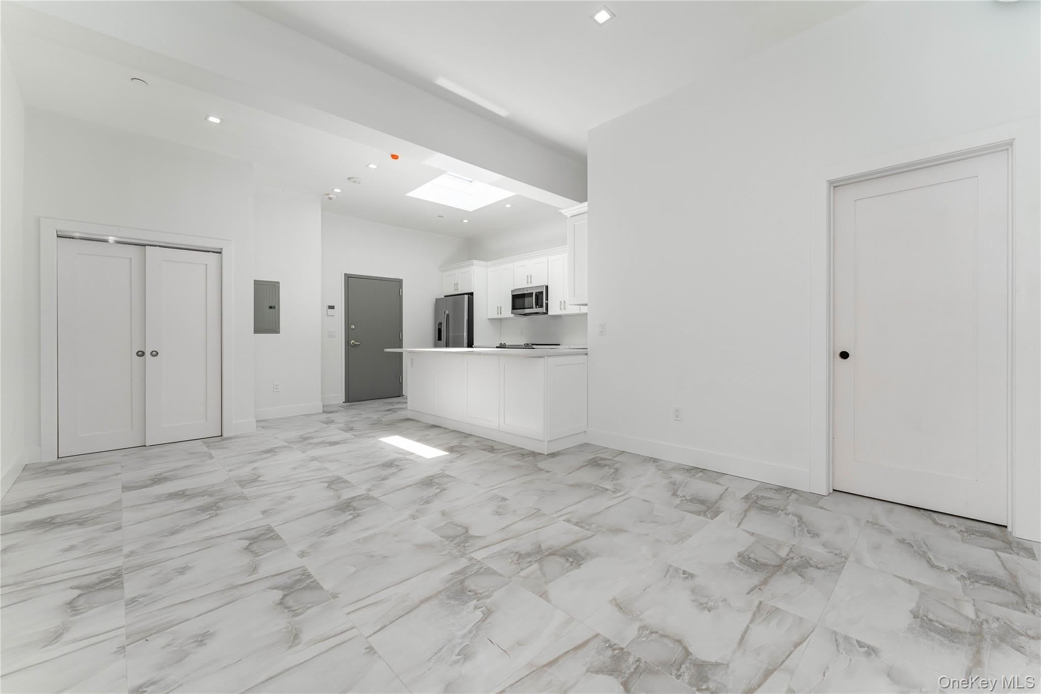 138 E Park Avenue – photo 4