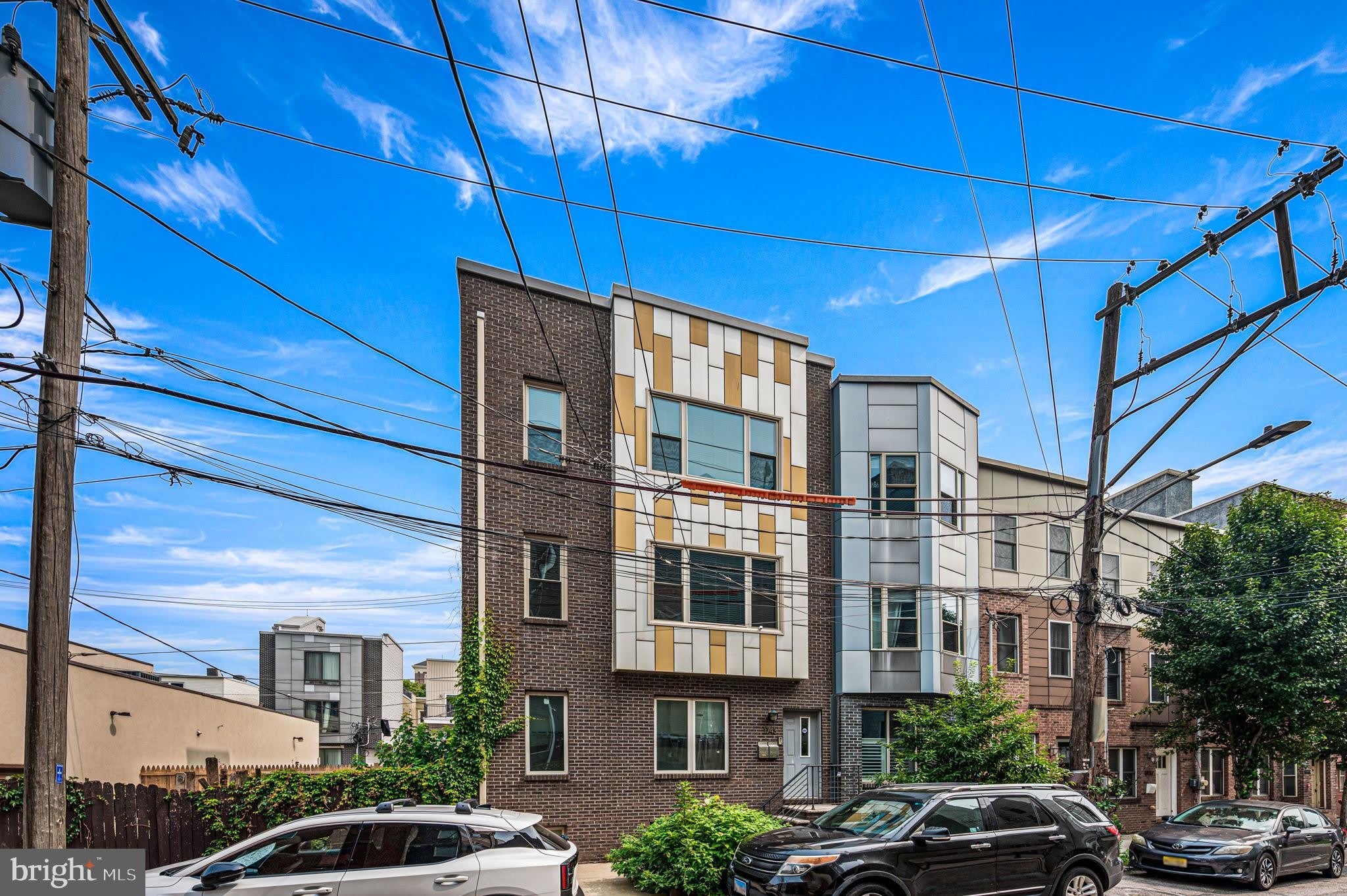 1743 CAMBRIDGE Street – photo 2