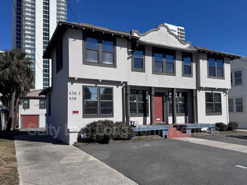 436 N Grandview Ave – photo 1
