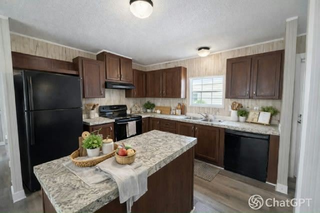 1633 Hogue Ave – photo 2