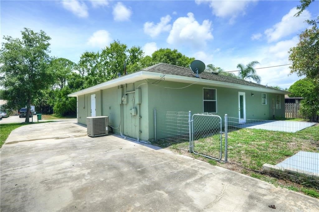 834 Jamaica Avenue – photo 5