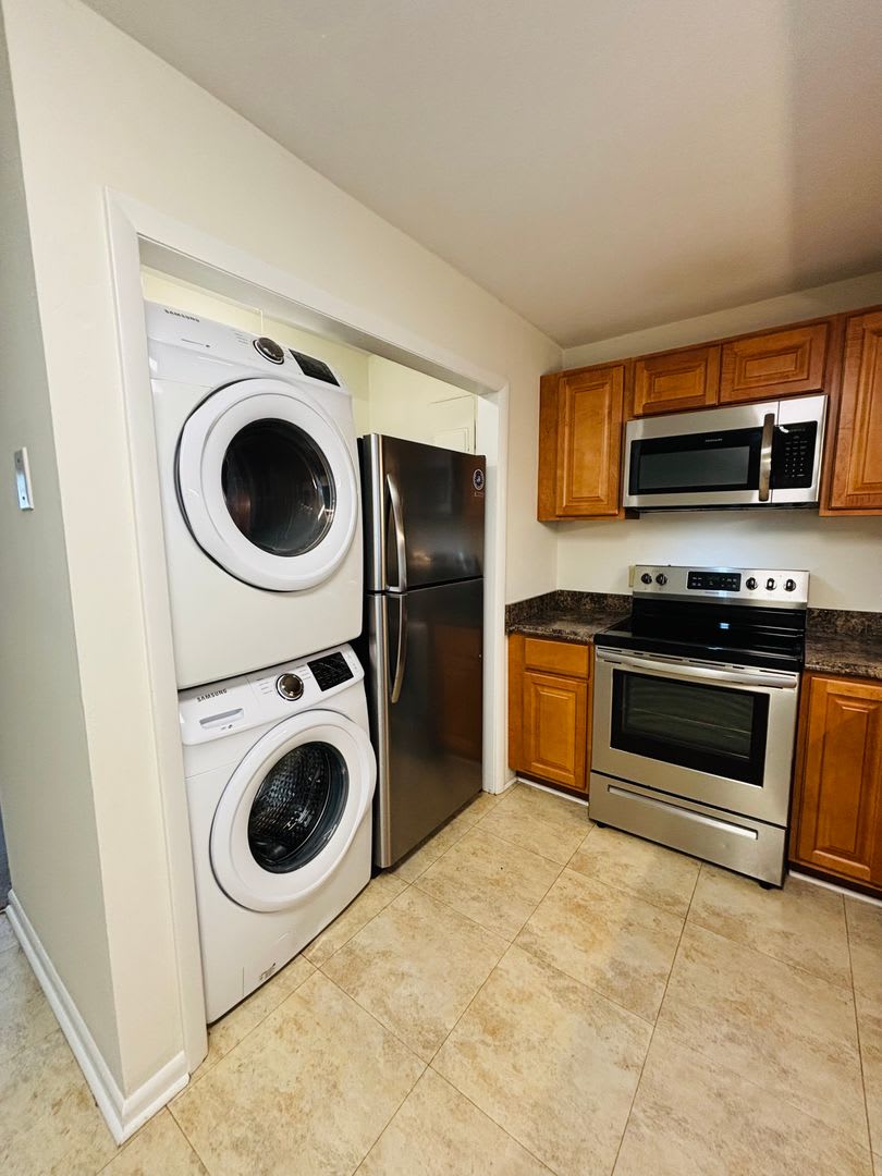 3 Bedroom, 2 Bath Duplex – photo 4