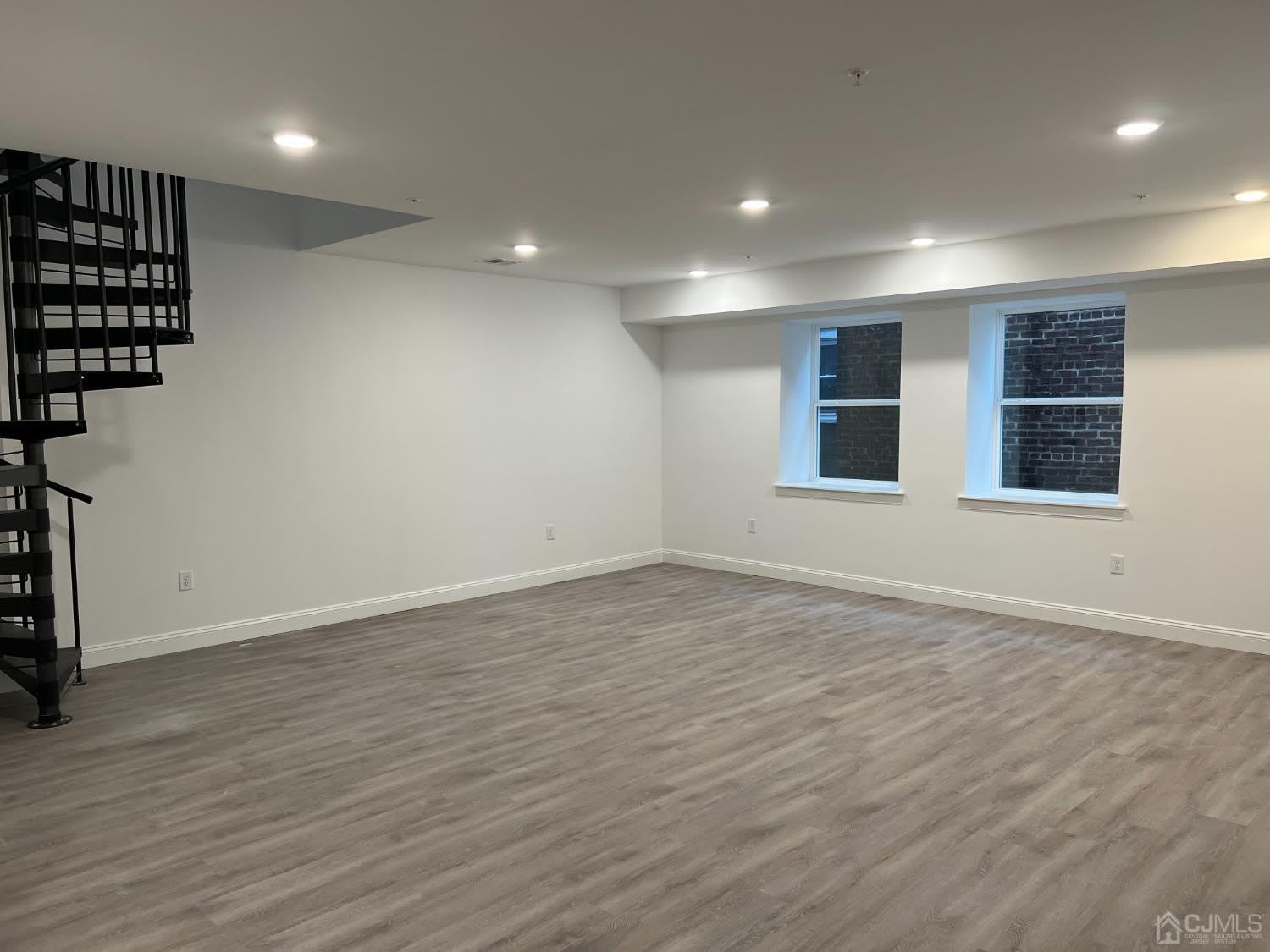 37 Main Street – photo 3