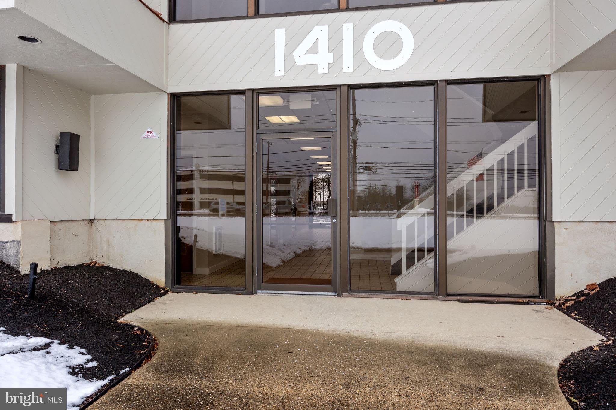 1410 HOOPER Avenue – photo 3
