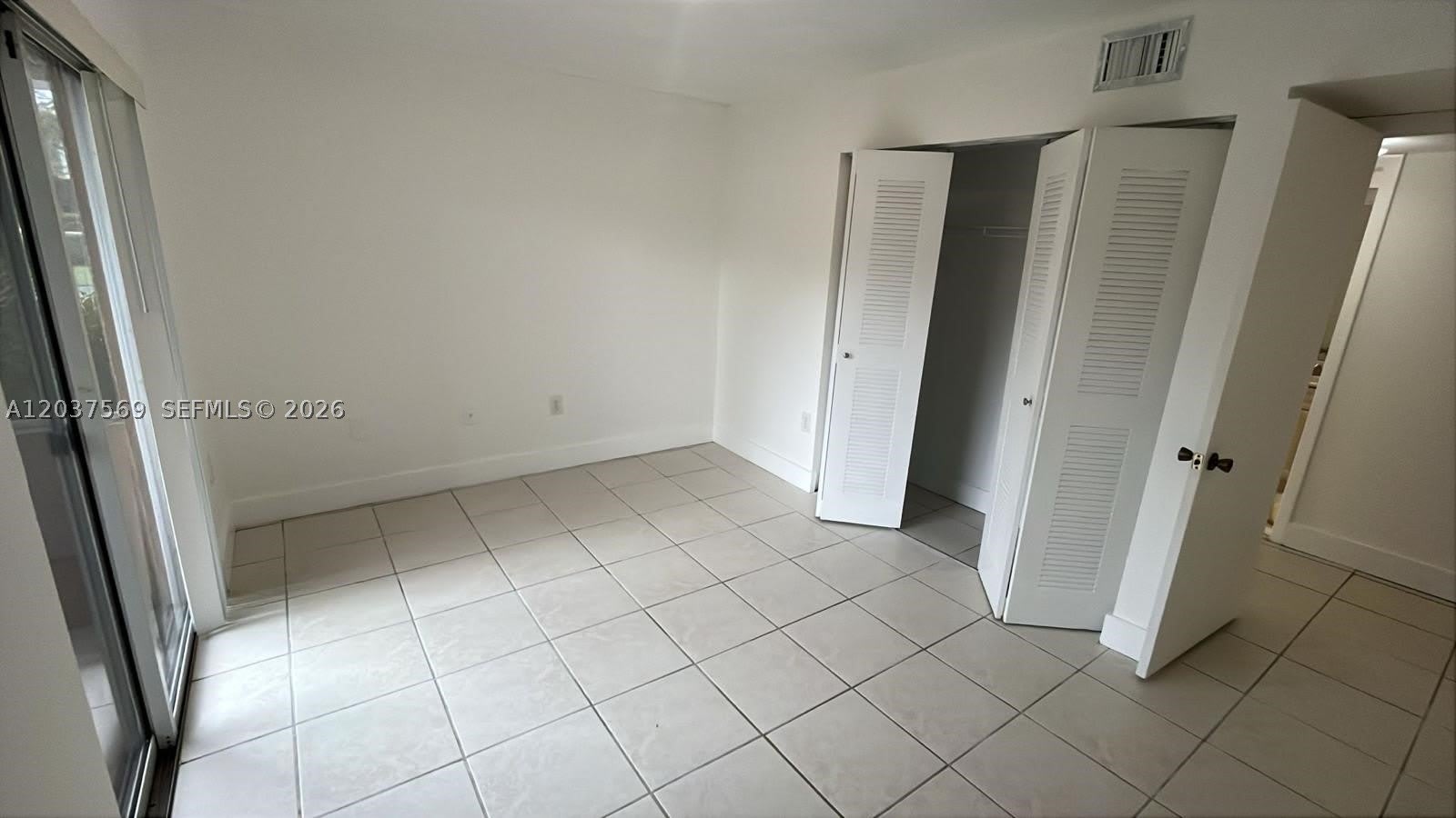 4800 Nw 102Nd Ave – photo 5