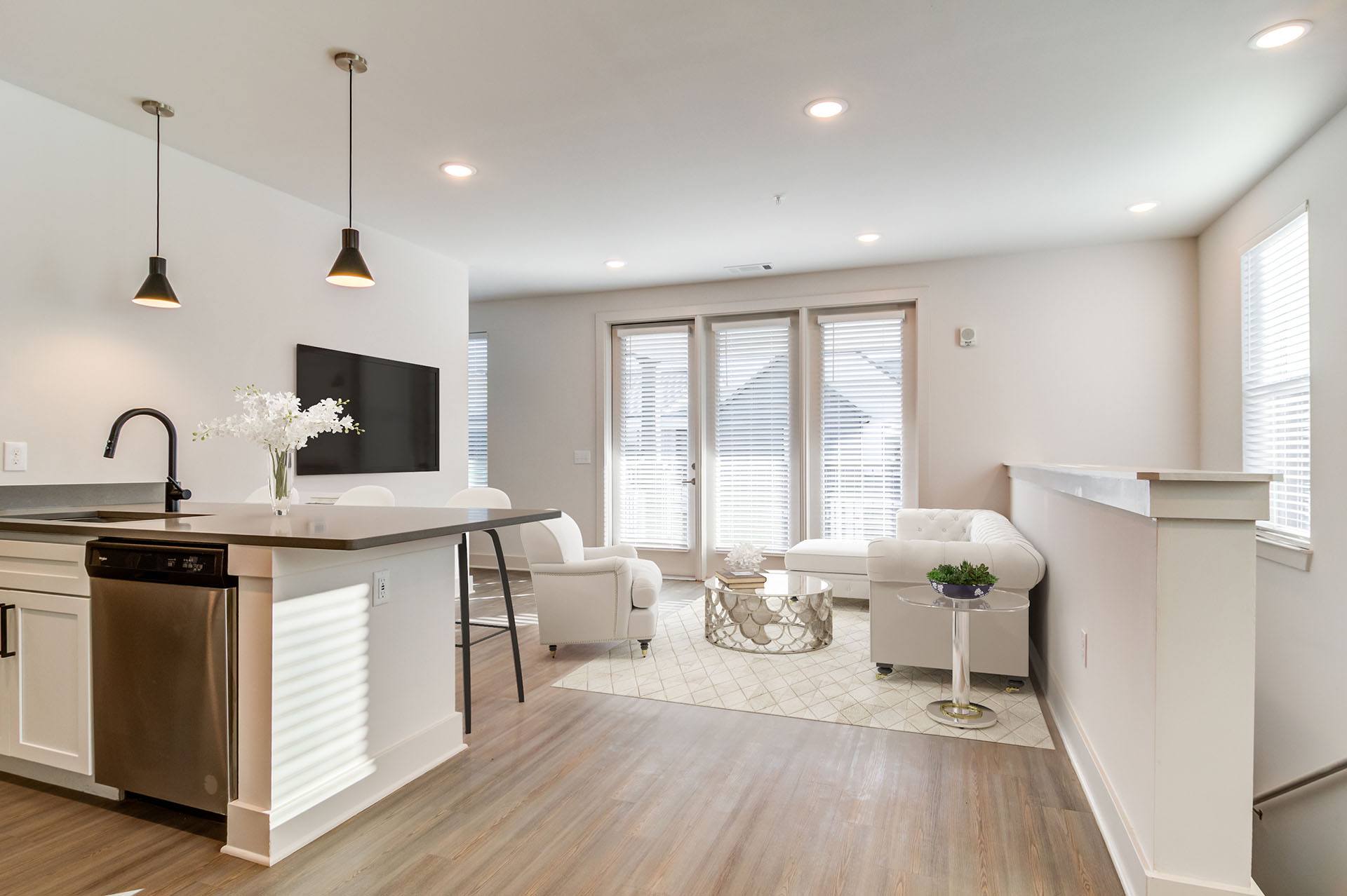 The Collins Luxury Apartments – photo 5