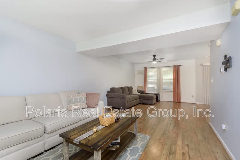266 E Pine Ridge Dr – photo 5