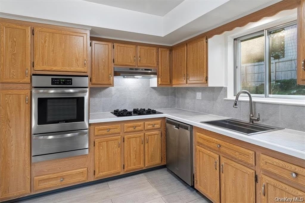 190 Midland Avenue – photo 5