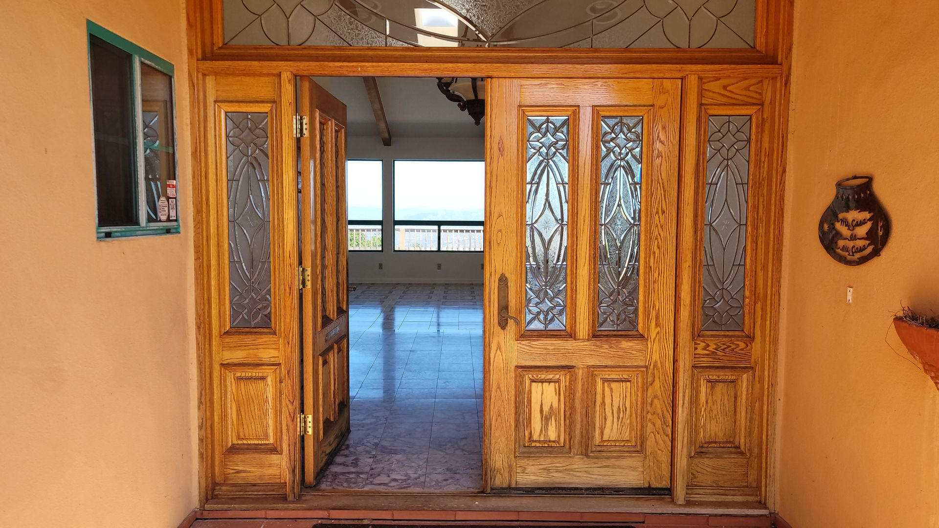 Beautiful, secluded, and peaceful single family home – photo 2