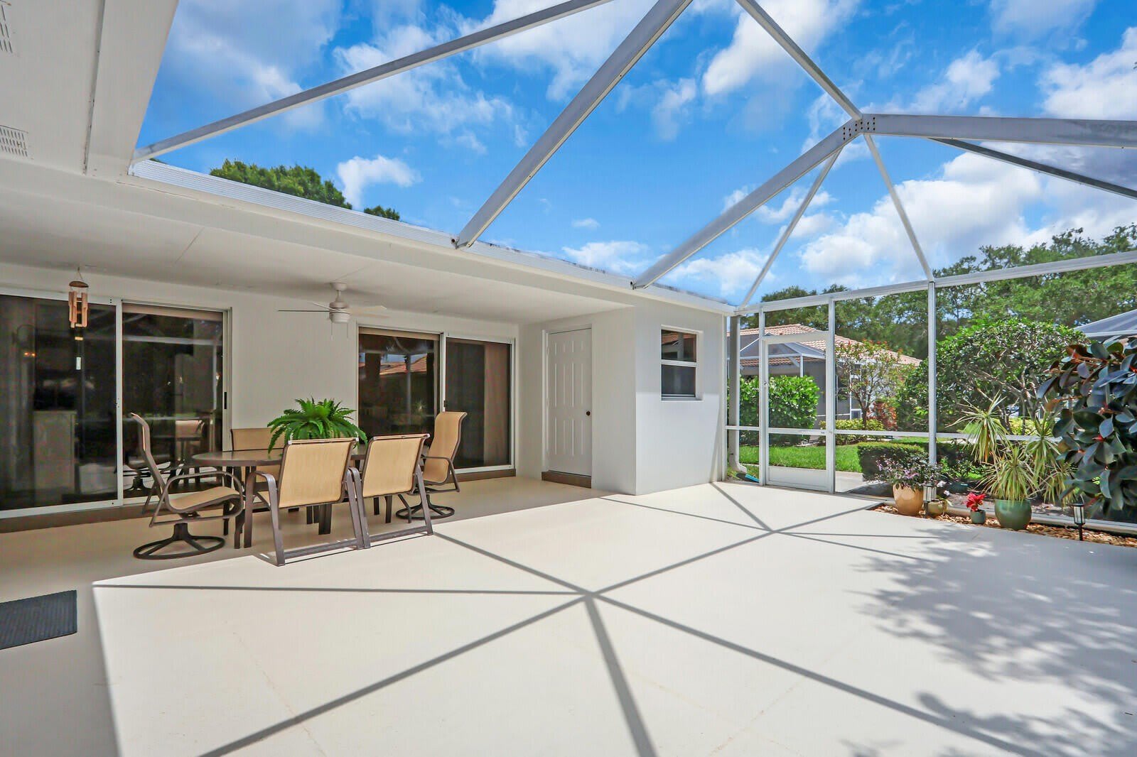 7904 Chapman Oak Court – photo 4