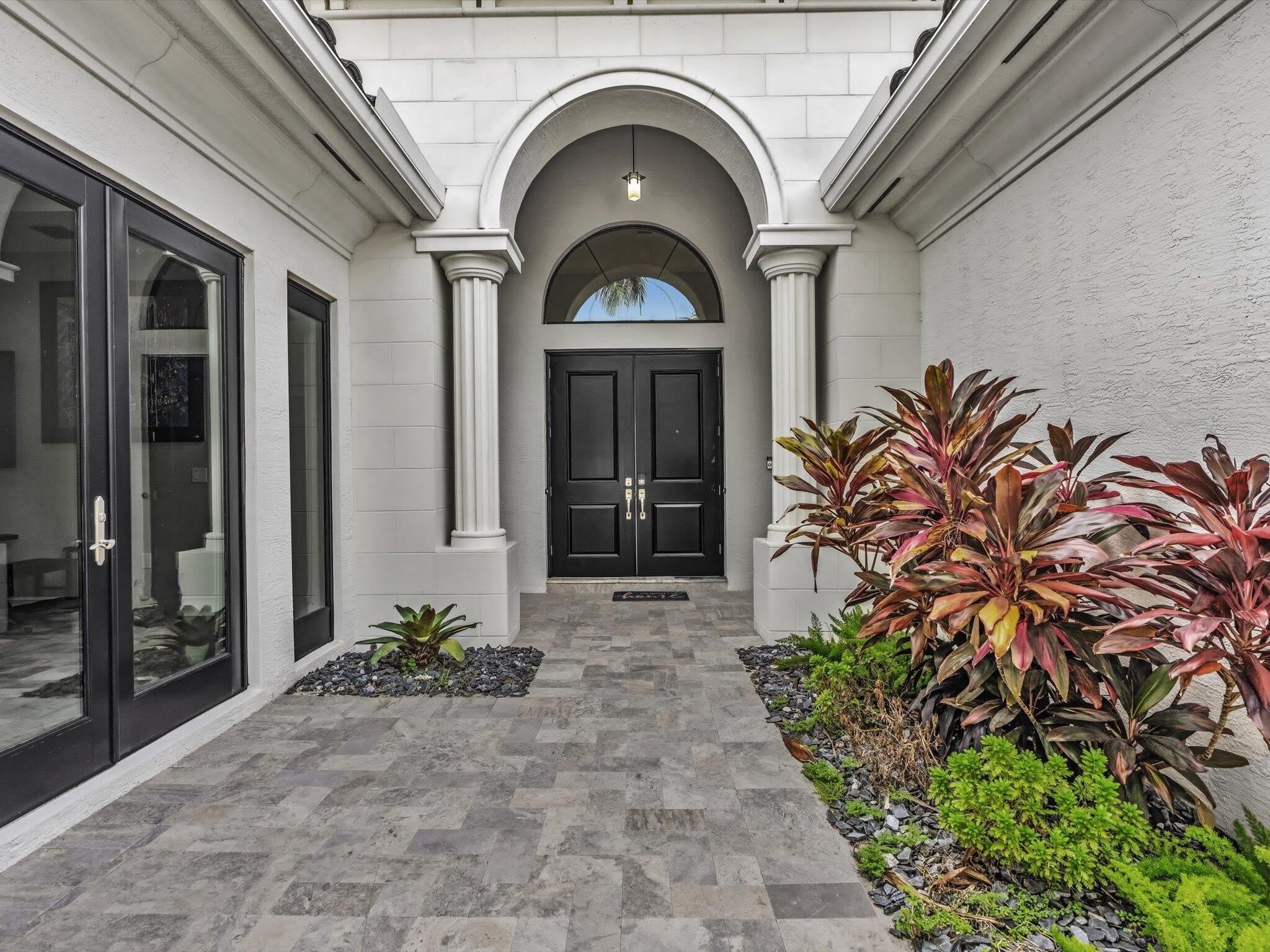 16732 Strasbourg Lane – photo 4