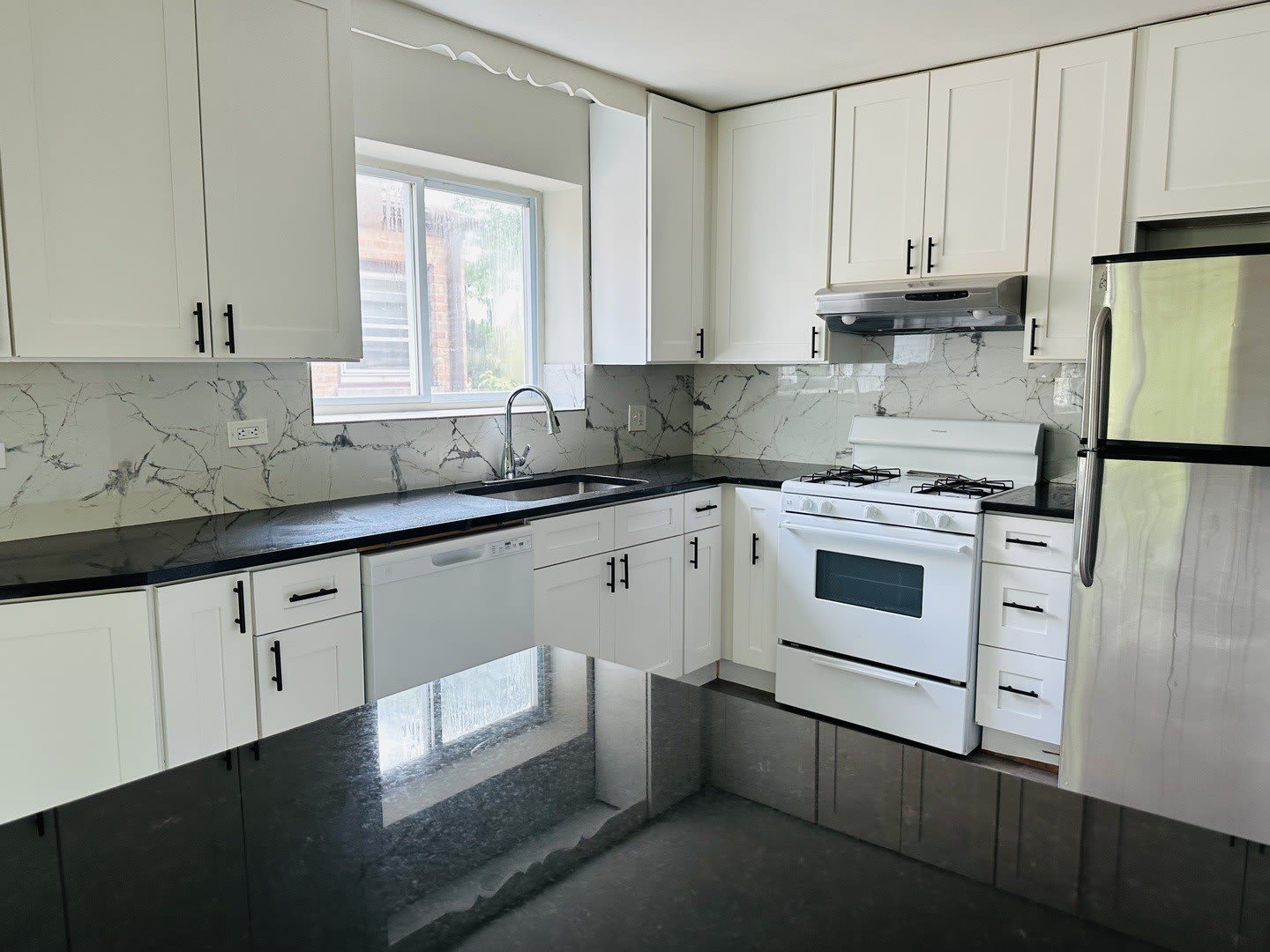 8638 Trumbull Avenue – photo 5