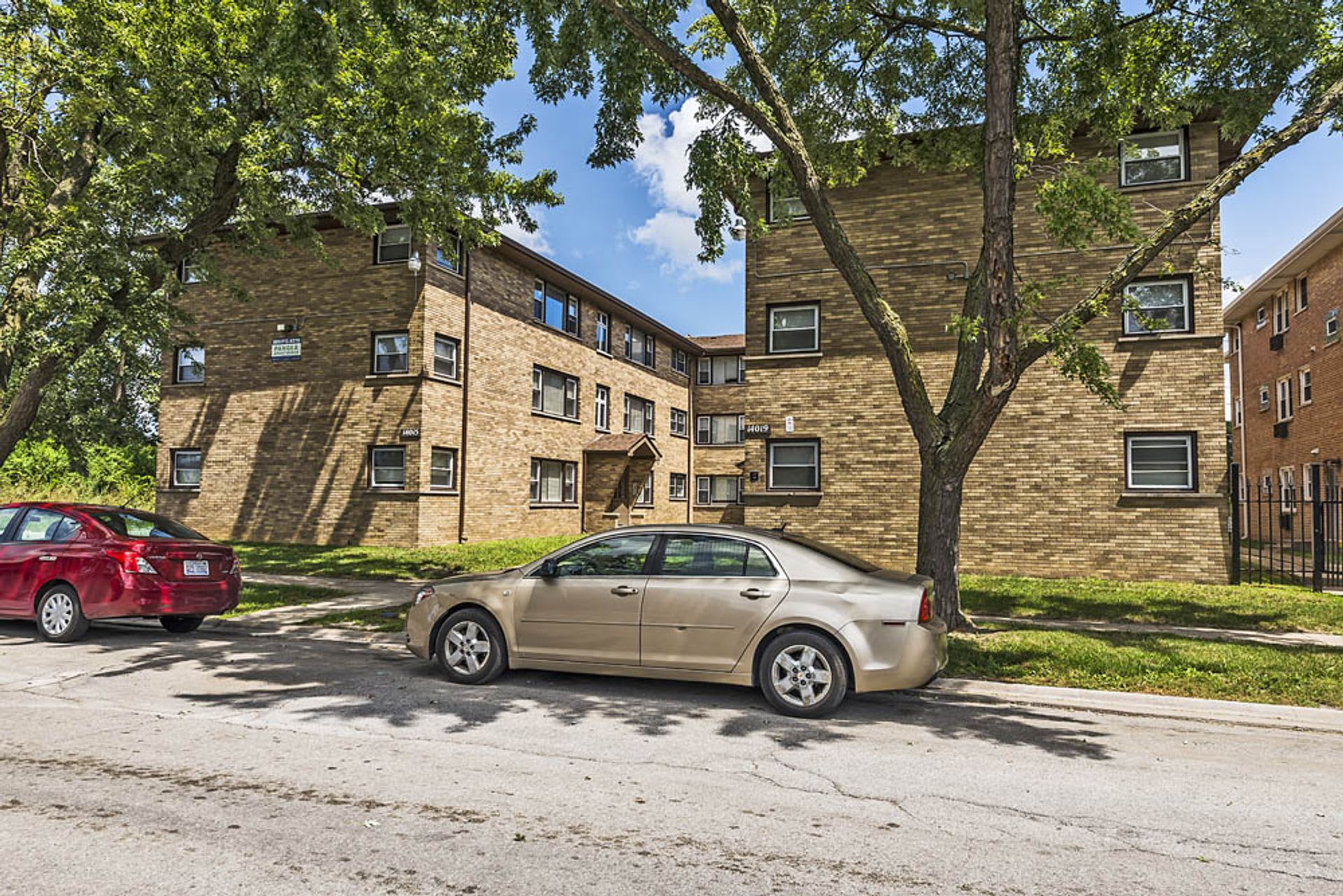 14015 S Tracy Ave – photo 4