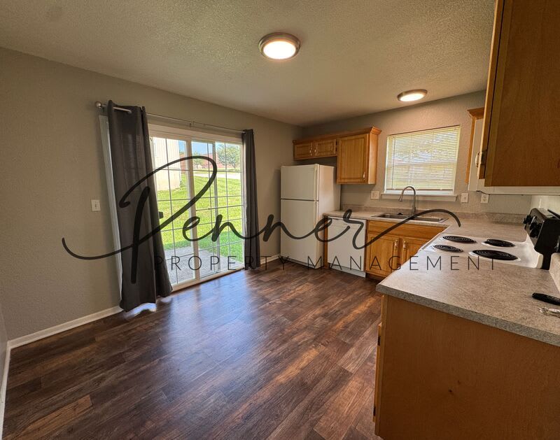 1401 SE Henley Court – photo 4