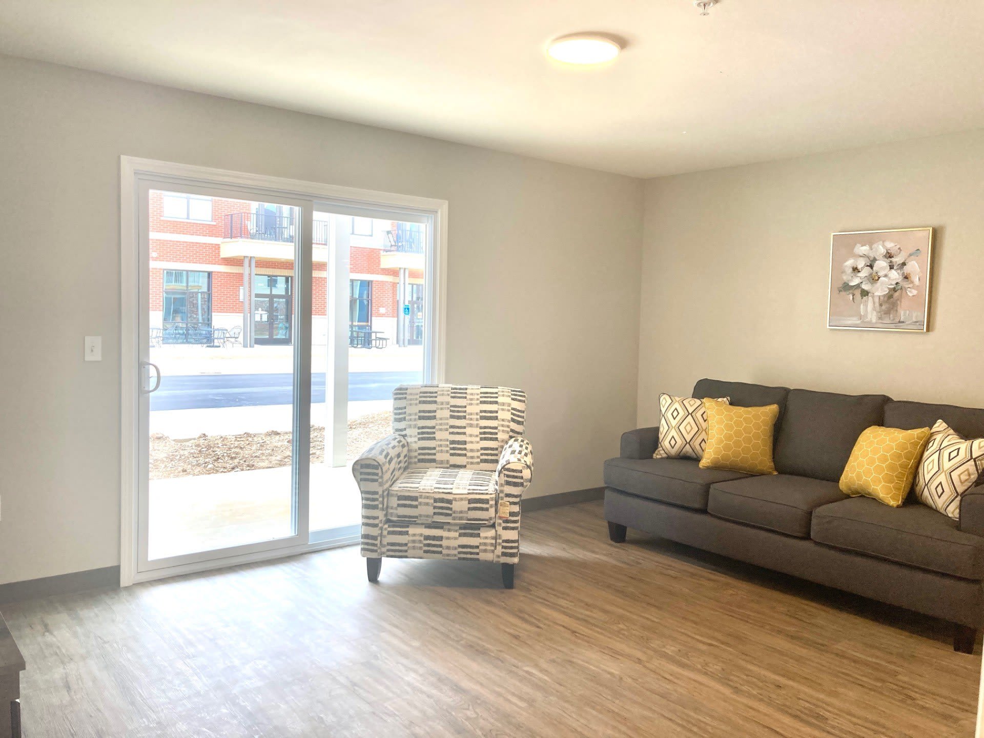 439 7th Street – photo 4