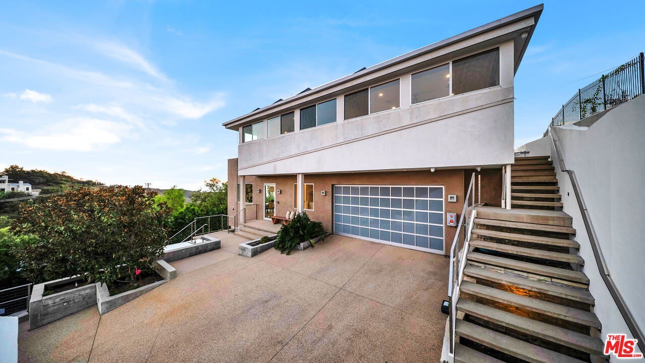 2915 Tuna Canyon Rd – photo 4