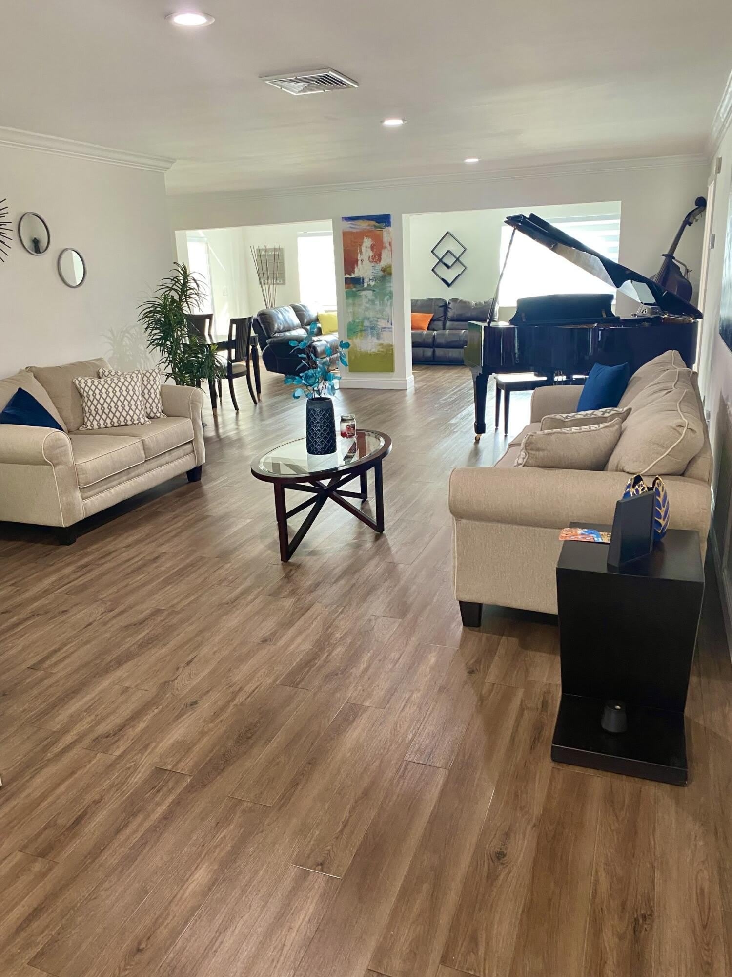 6100 Lakemont Circle – photo 1