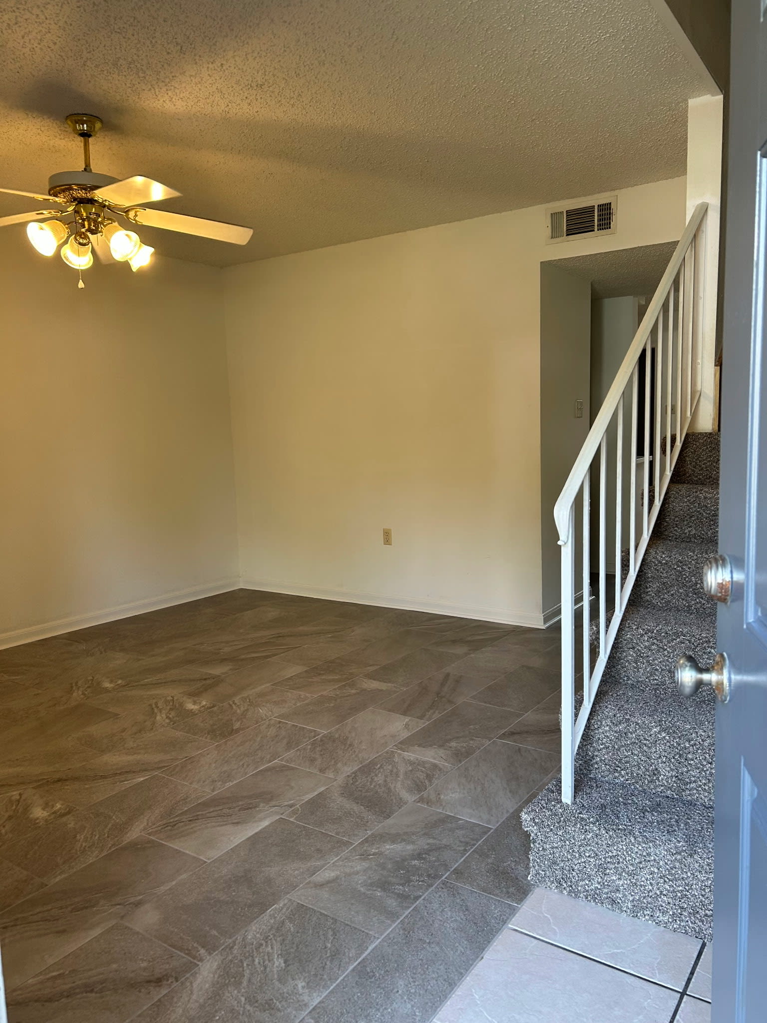 1535 Savannah Drive – photo 2