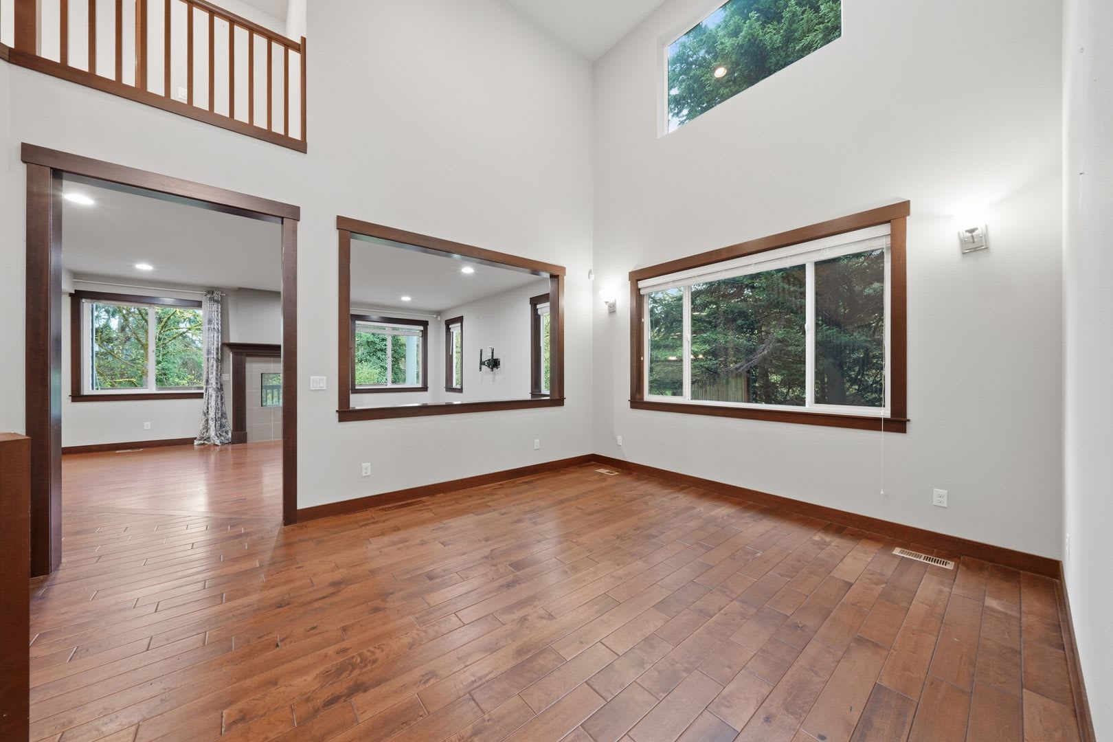 Stunning Finn Hill Retreat — Space, Style & Privacy – photo 4