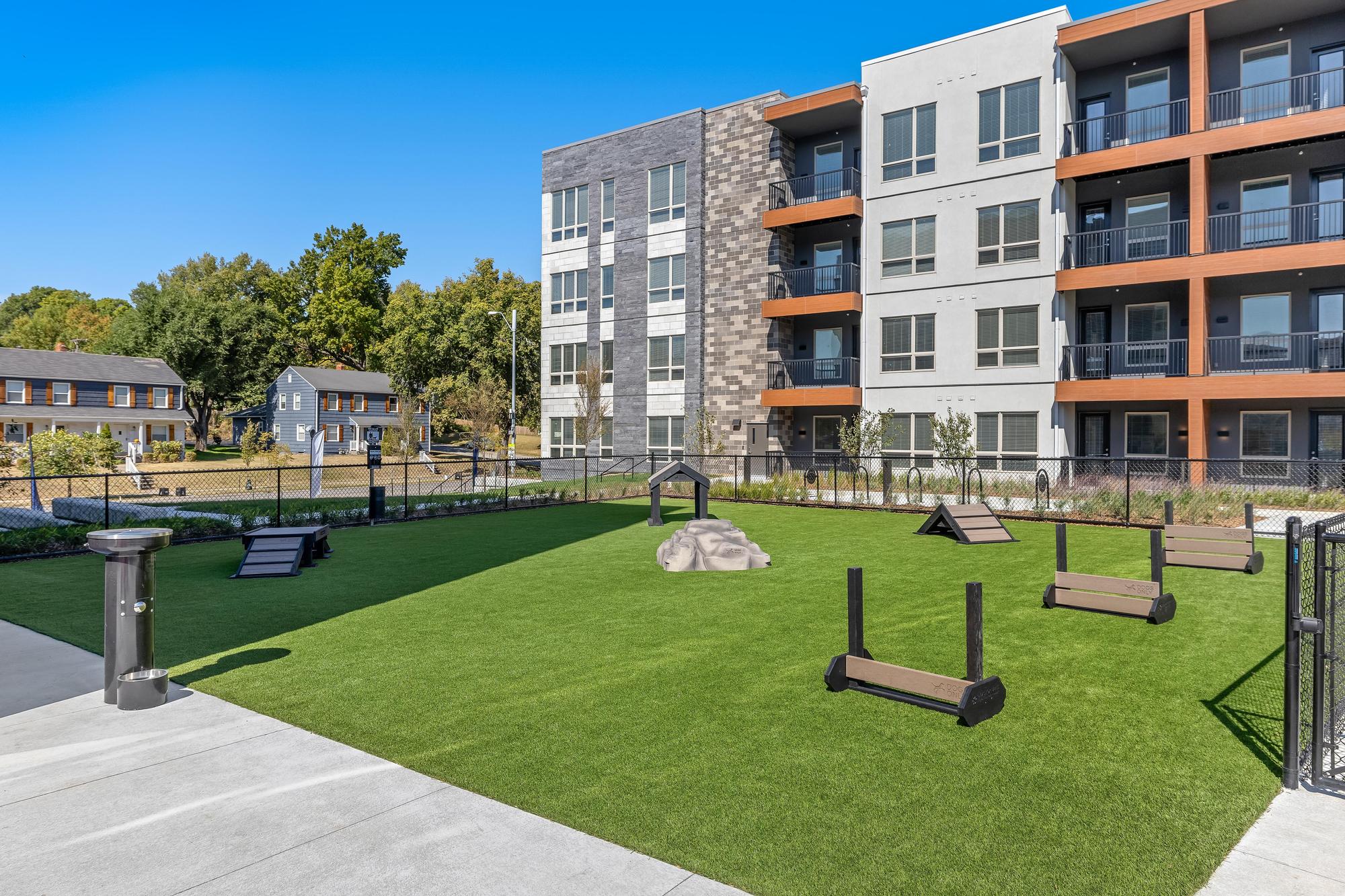 Brookside Commons – photo 5