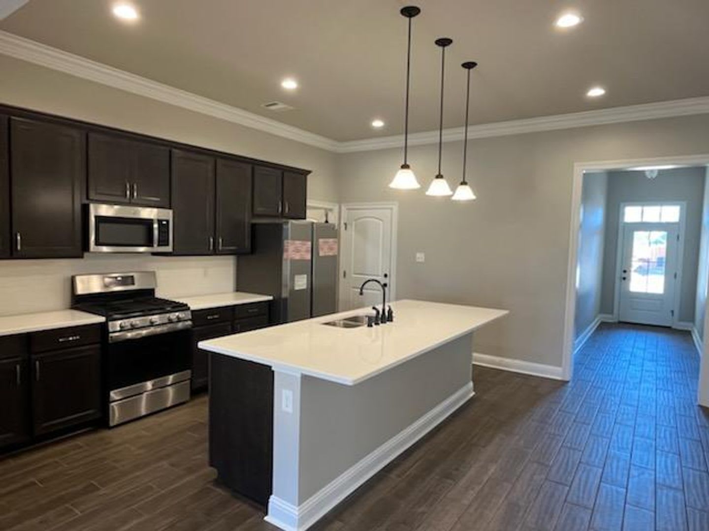 Rental Property 418 Mangrove Ln – photo 1