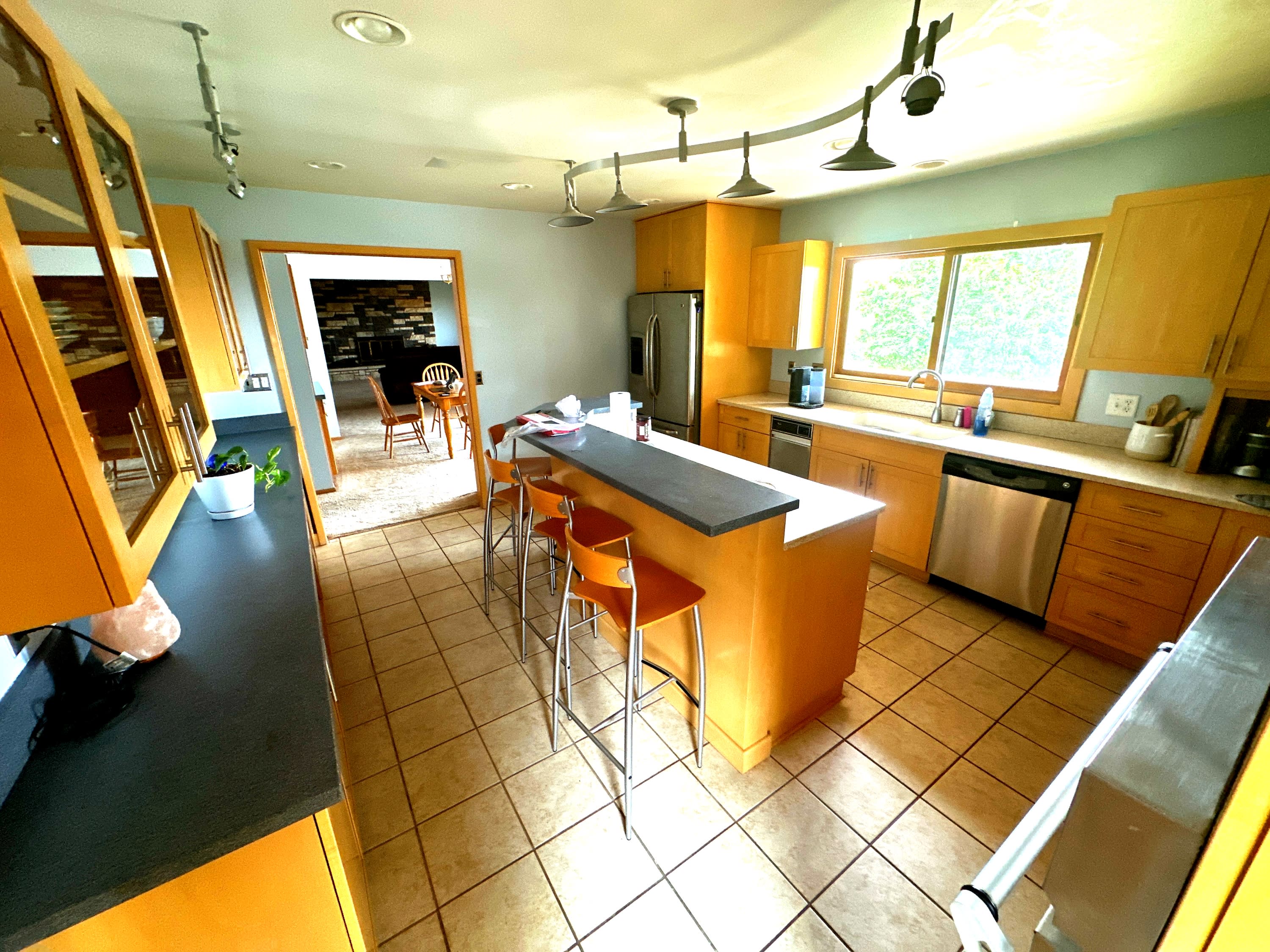 2750 Greenbriar Drive – photo 5