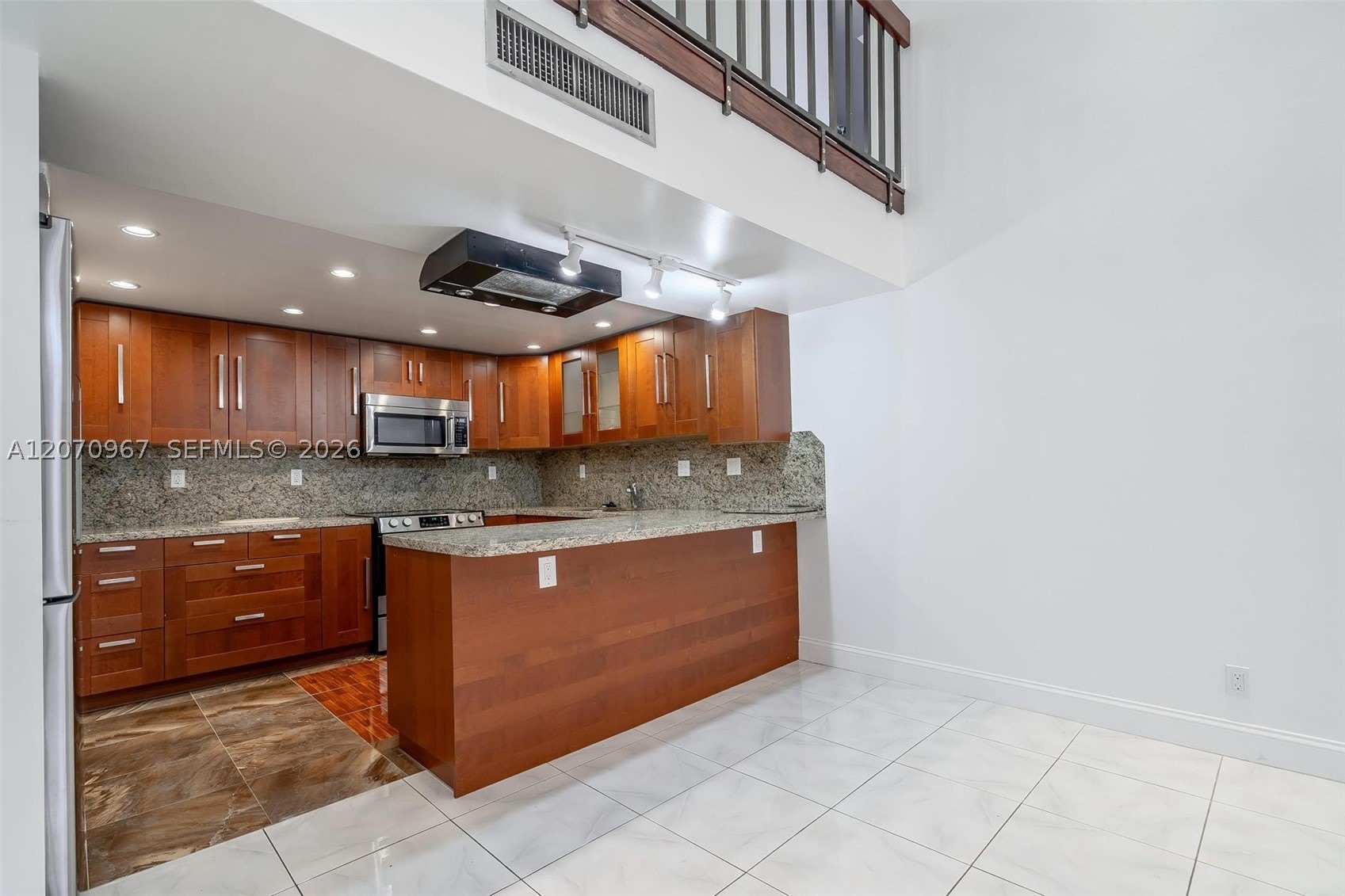 20347 W Country Club Dr – photo 4