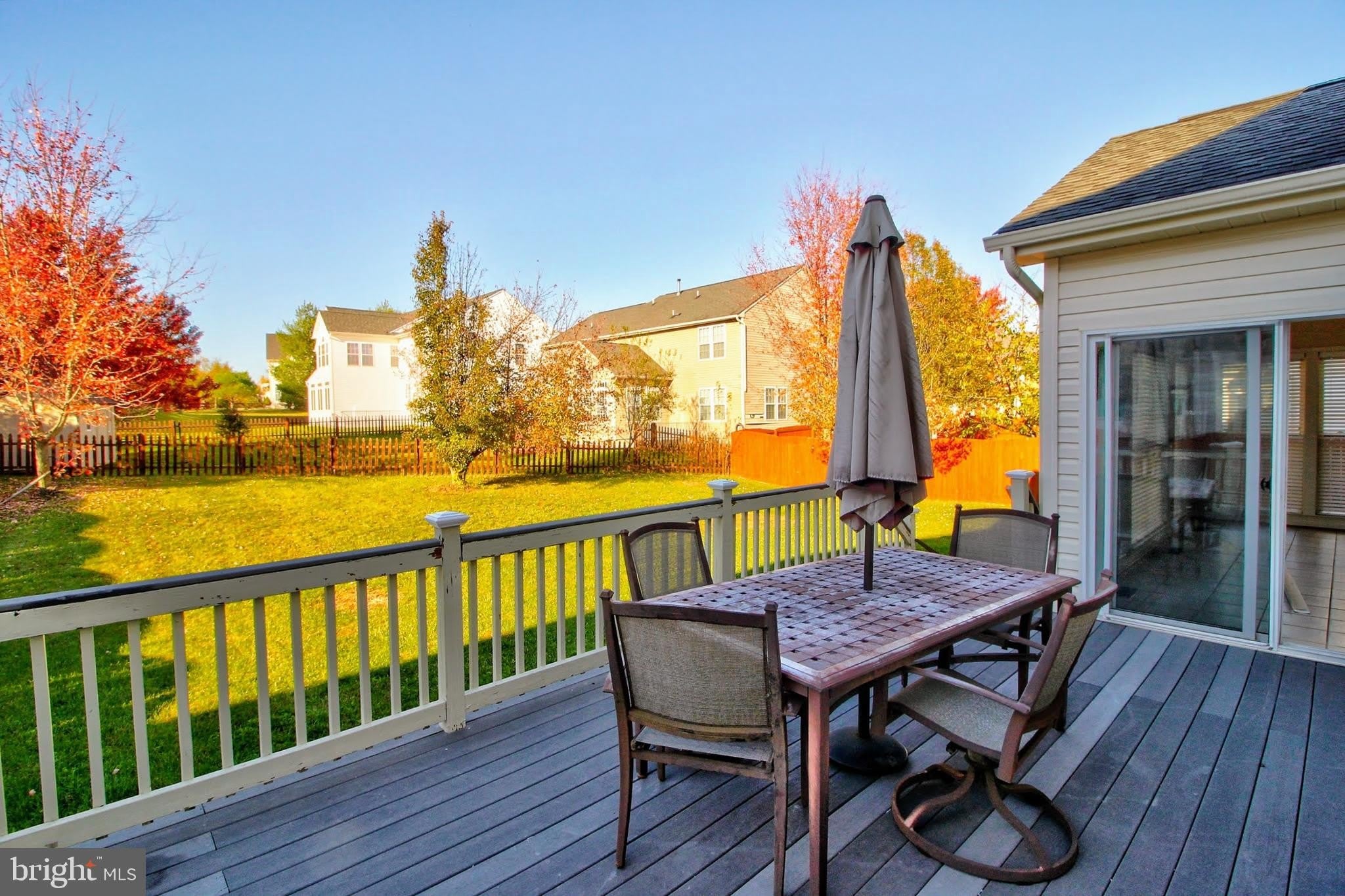 1828 WEYBRIDGE Road – photo 2