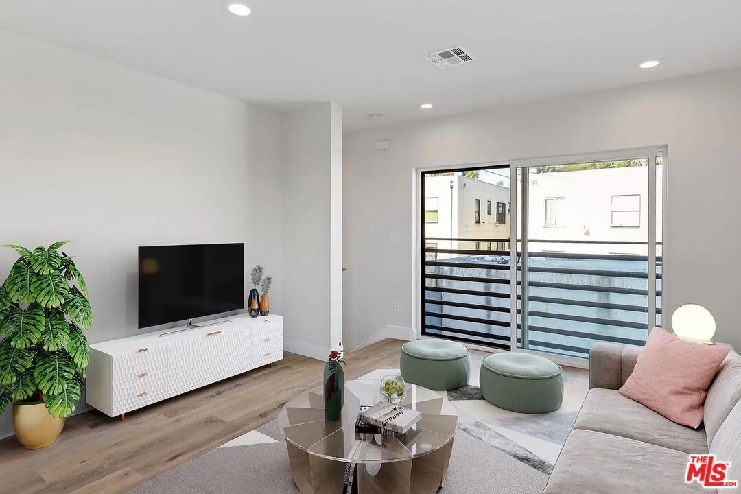 1724 Menlo Ave – photo 4